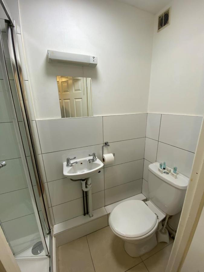 Contractors Guest House High Wycombe Exterior foto